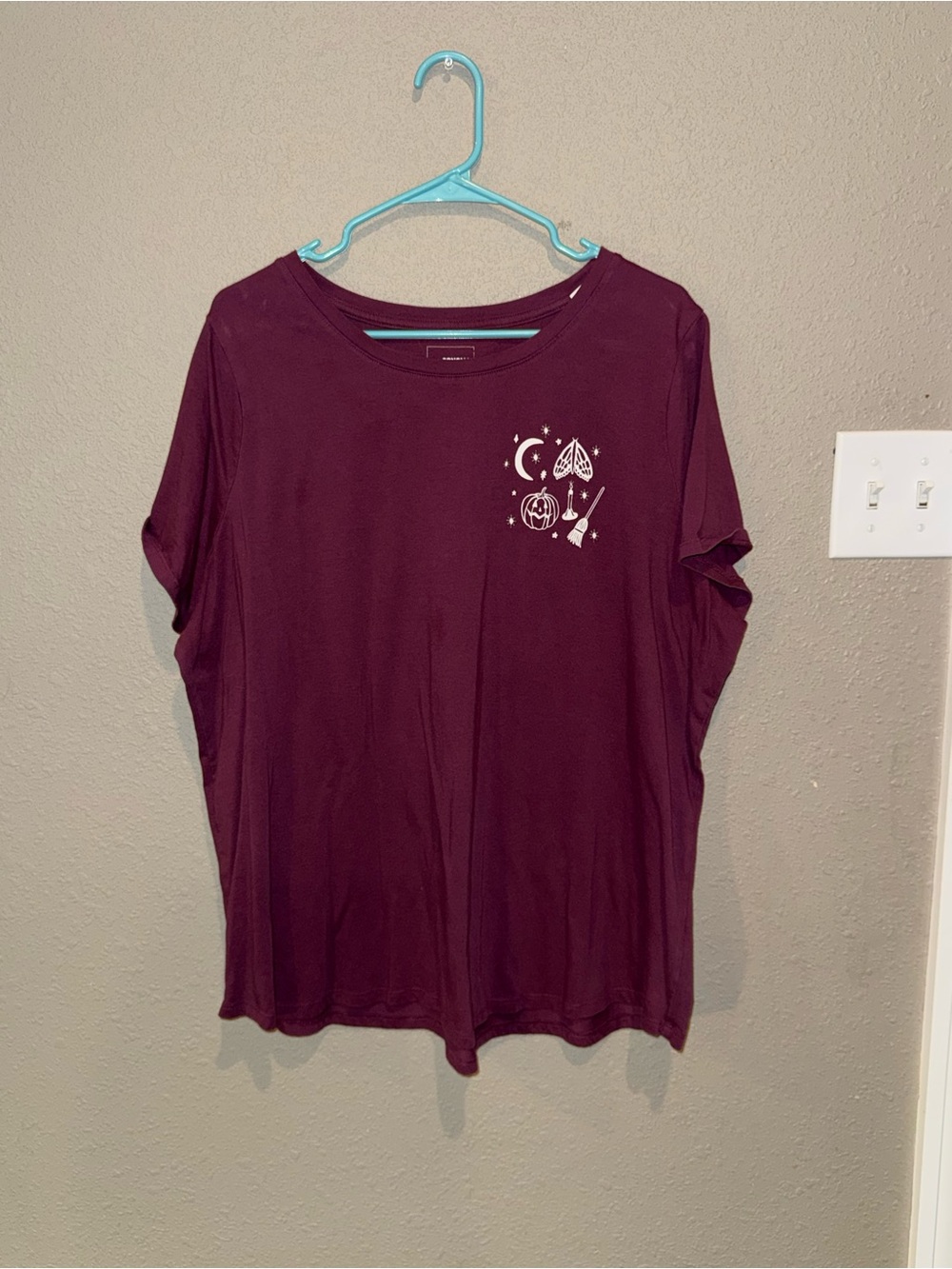 Women’s Sonoma Maroon Halloween Graphic Short-Sleeve Tee